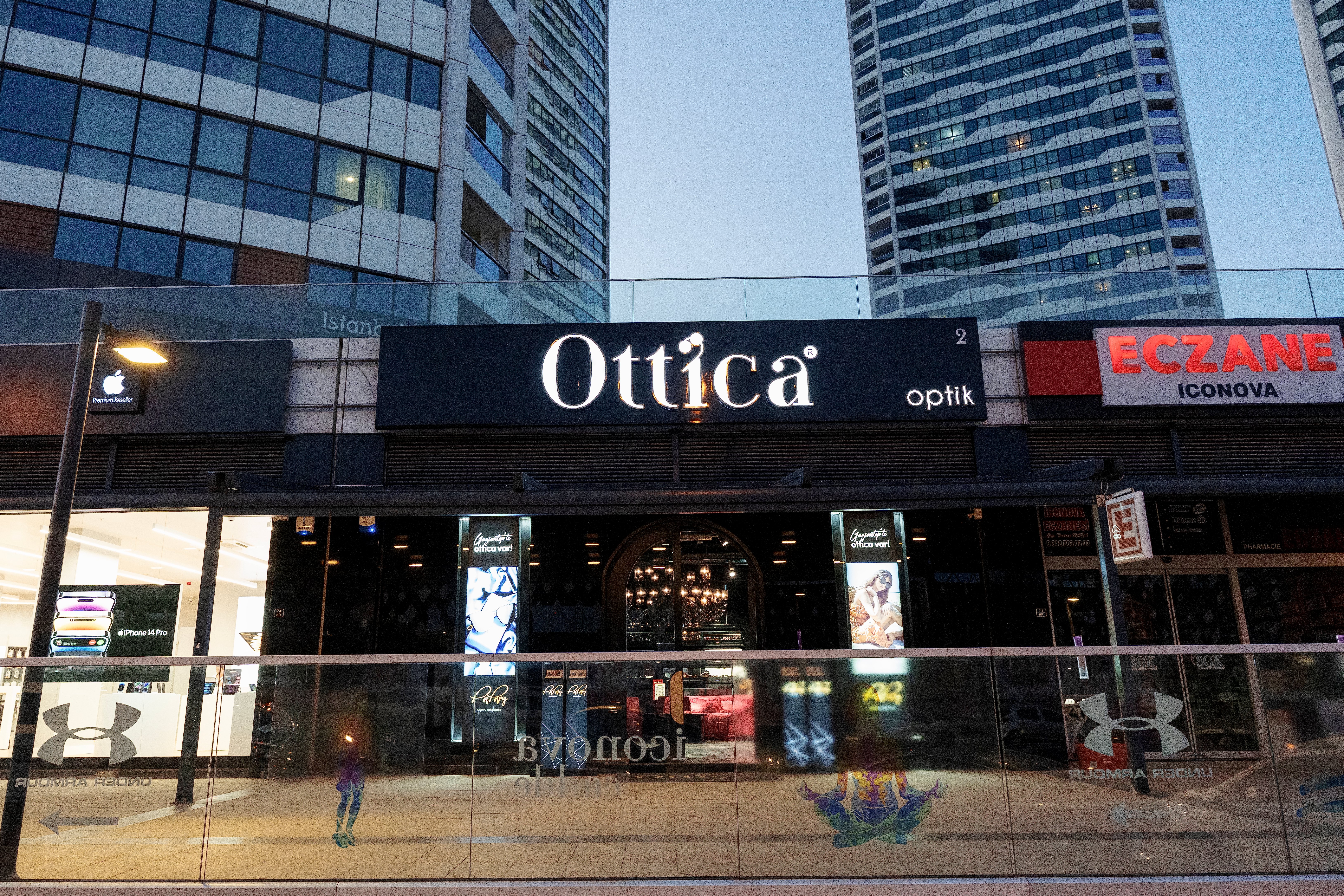 Ottica Optik Iconova Cadde